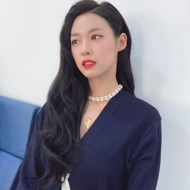 배우 설현 섹시한 셀카모습