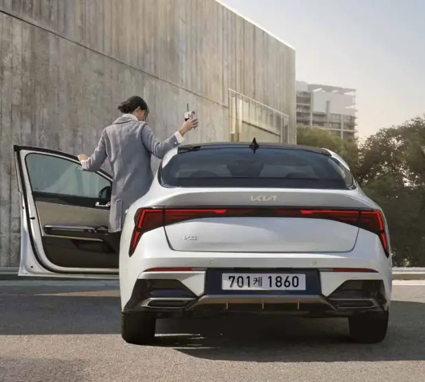 기아차-K5-제원-연비-가격표