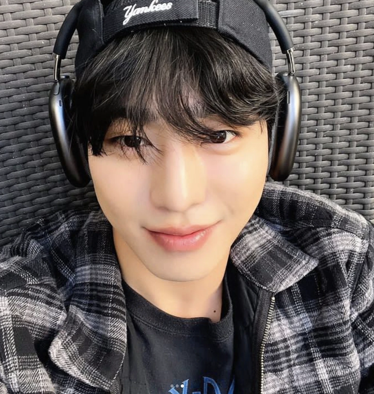 안효섭-헤드셋