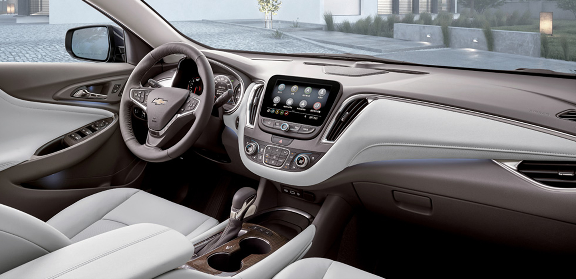 2022년형 더 뉴 말리부 실내 1열 사진