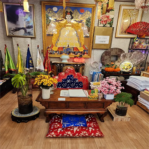 천안점집 신당 내부