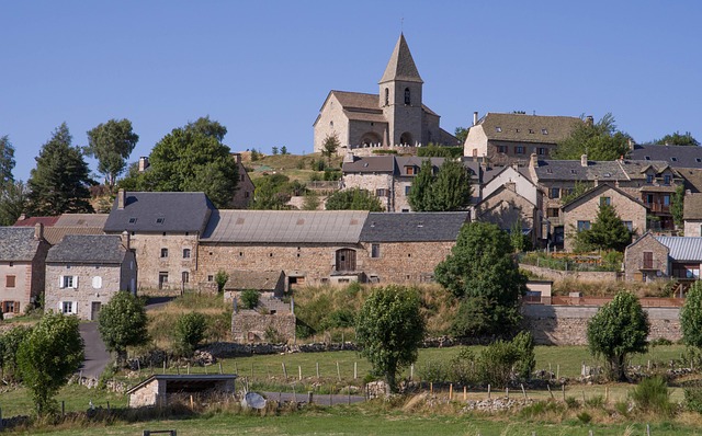 프랑스 퐁타르시에 마을