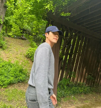 김우빈-셀카-5