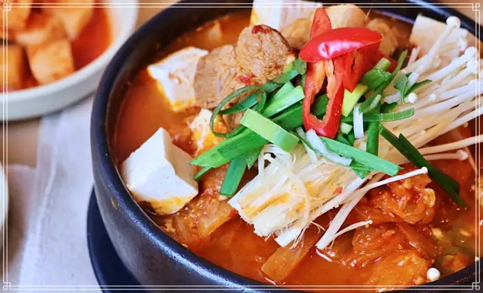인천 송도 맛집 주린 배를 채워 줄 푸짐한 한 그릇 뚝배기 해장국