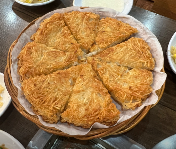 생방송투데이 외국인의 밥상 엘로디가 반한 쭈꾸미볶음 한상 감자전 은평구 응암역 보들이쭈꾸미