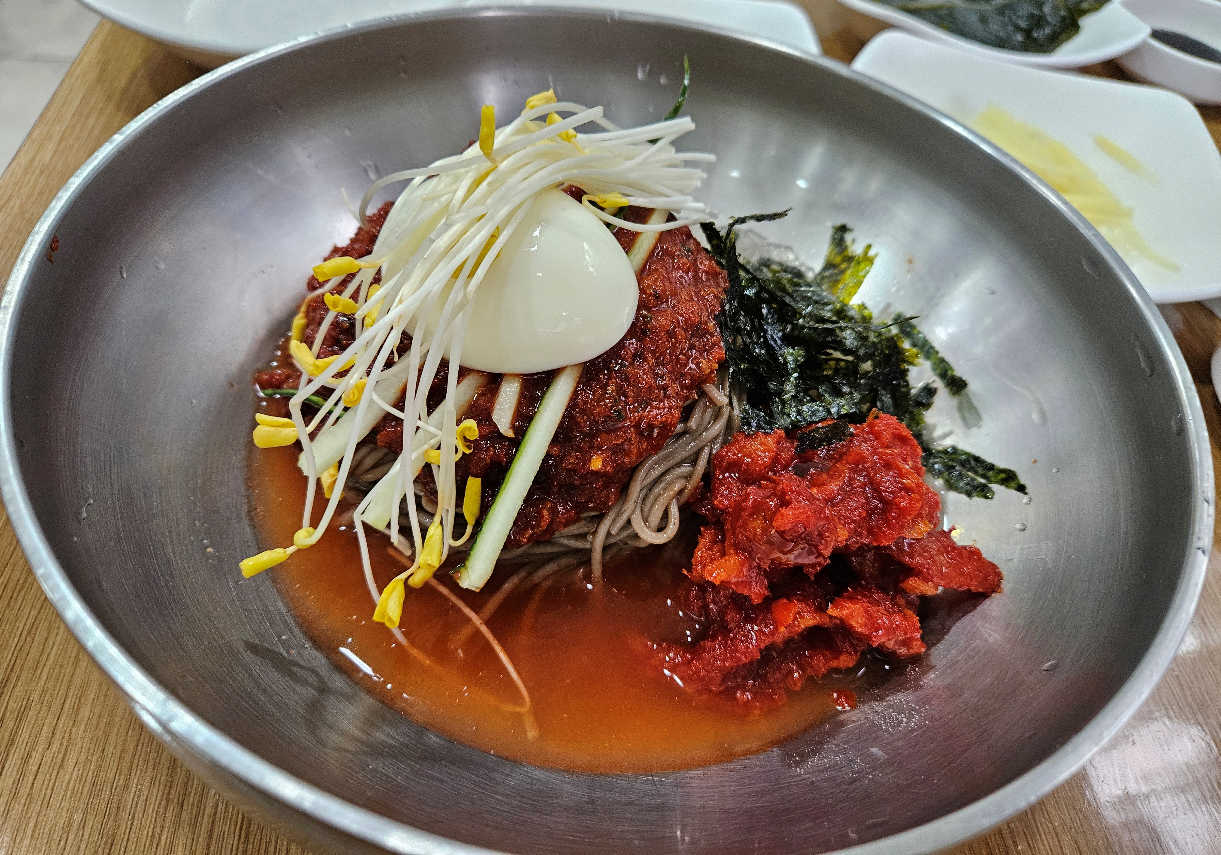 봉메밀-명태회-막국수-메밀싹-계란-고물