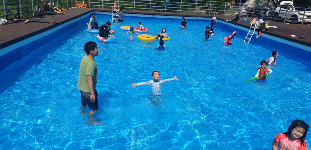 캠핑장 할로윈 이벤트