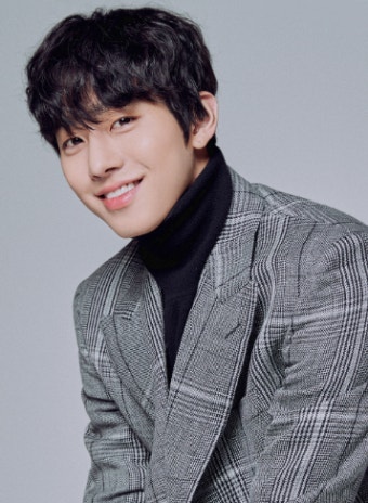 케이팝 데몬 헌터스 더빙, 케이팝 데몬 헌터스 트와이스, 케이팝 데몬 헌터스 안효섭, 케이팝 데몬 헌터스 이병헌, 케이팝 데몬 헌터스 케이팝 가수, 헌트릭스, 루미, 미라, 조이, 사자보이즈, 소니 픽처스 애니메이션, 매기 강, K-POP 애니메이션, 악마 사냥꾼, 한국 아이돌, 넷플릭스 1위, 케이팝 걸그룹, 애니메이션 추천, 한류, 전 세계 인기