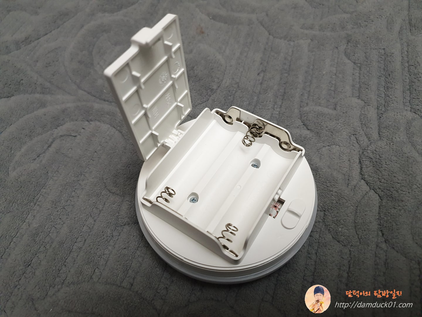 샤오미 미지아 LED 2세대 스마트 센서등 AA 건전지 3개