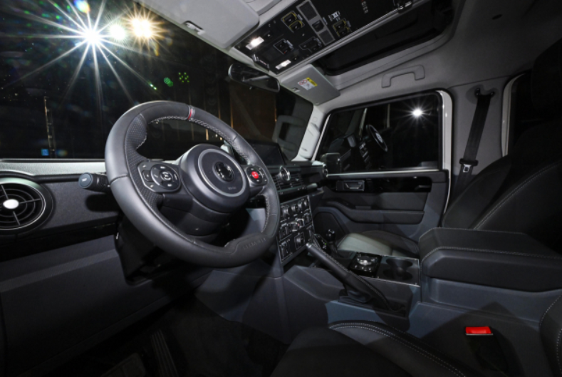 이네오스 그레나디어, 오프로드에서도 안전하게 주행 가능