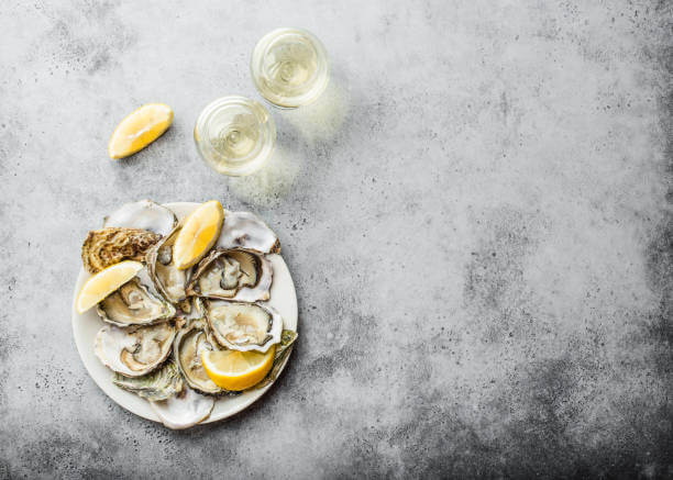 삼배체 굴 &amp; 샴페인(Champagne) 와인 페어링｜바다의 신선함을 터뜨리는 기포의 향연