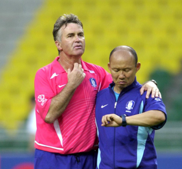 2002 월드컵 히딩크 감독과 박항서 수석코치