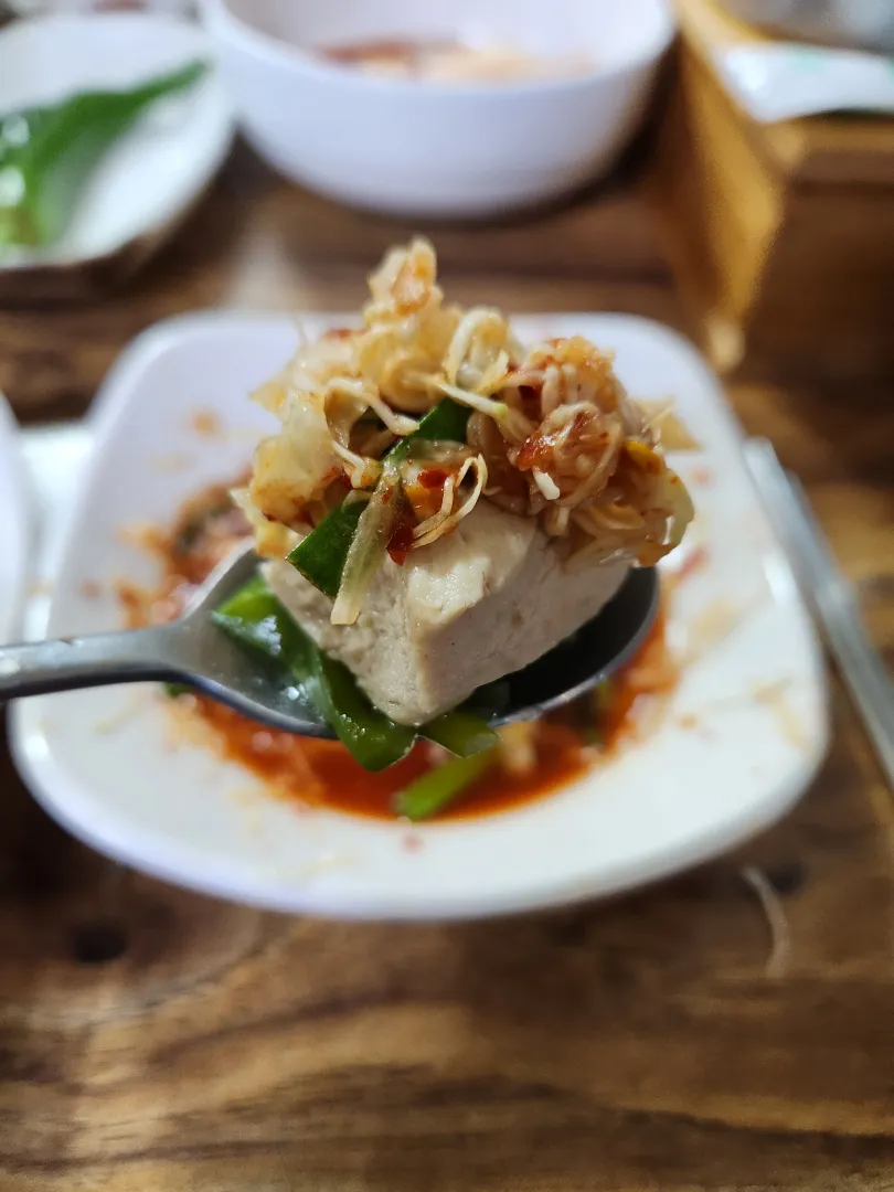 숟가락-위-닭한마리