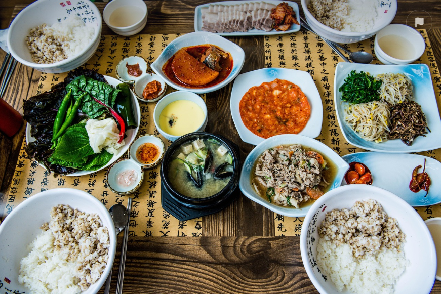 Alum&amp;#44; Dining&amp;#44; Food image