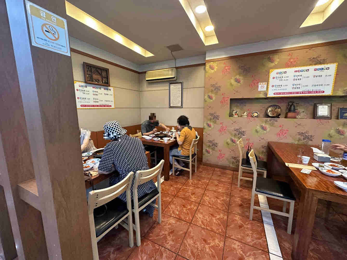 정아칼치_매장내부2