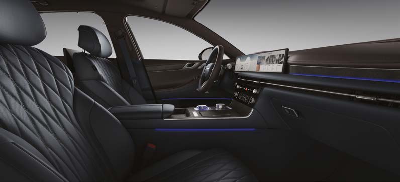 제네시스 G80 부분변경 색상: 브라운/블루 투톤