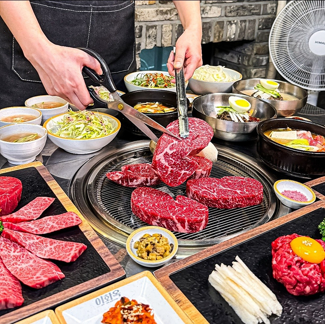 잠실 야구장 근처 맛집 먹거리 추천 정담옥 퐈이어스시 쭈꾸미도사 이화옥 후레쉬빌 요리하는남자 잠실장어와 한우 샤오롱바오 중앙해장 케르반 코엑스몰점