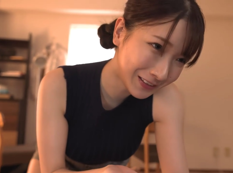 검은색 나시티에 너무 아름다운 미야니시 히카루