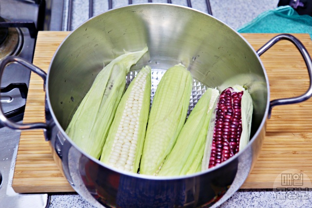 옥수수 알갱이 검은점 곰팡이 식중독, 옥수수 보관법, 옥수수 삶는방법, 초당옥수수 찰옥수수, 음식, 팁줌 매일꿀정보