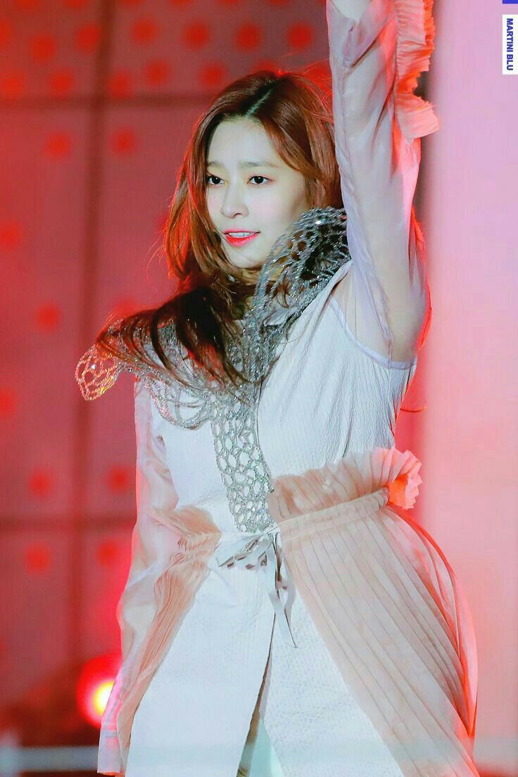 아이즈원 김민주 최애사진