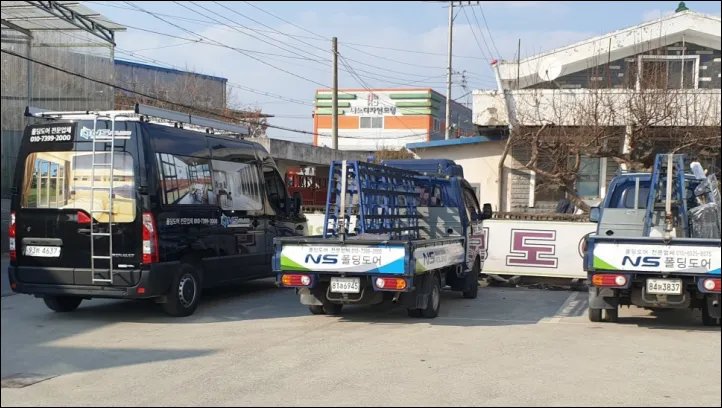 폴딩도어 작업 차량