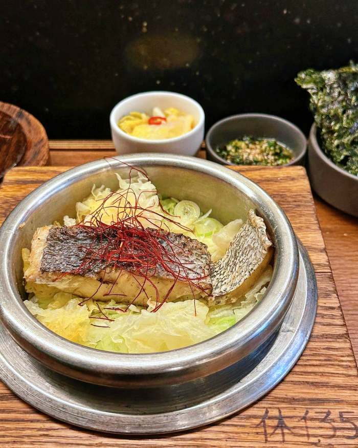 토요일은 밥이좋아 한남동 이태원 트러플 버섯 솥밥 맛집 통영 굴솥밥 해산물솥밥 반건조 생선솥밥 버터장조림솥밥 서울 핫플 6미 토밥 좋아 추천 방송정보