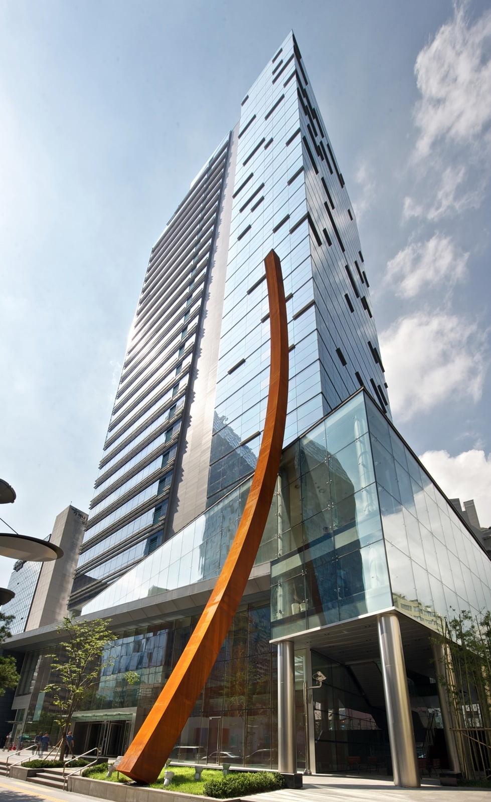 서울 중구 동국제강그룹 본사 페럼타워.