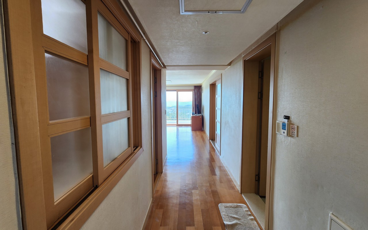 객실 입구에서 바라본 전경