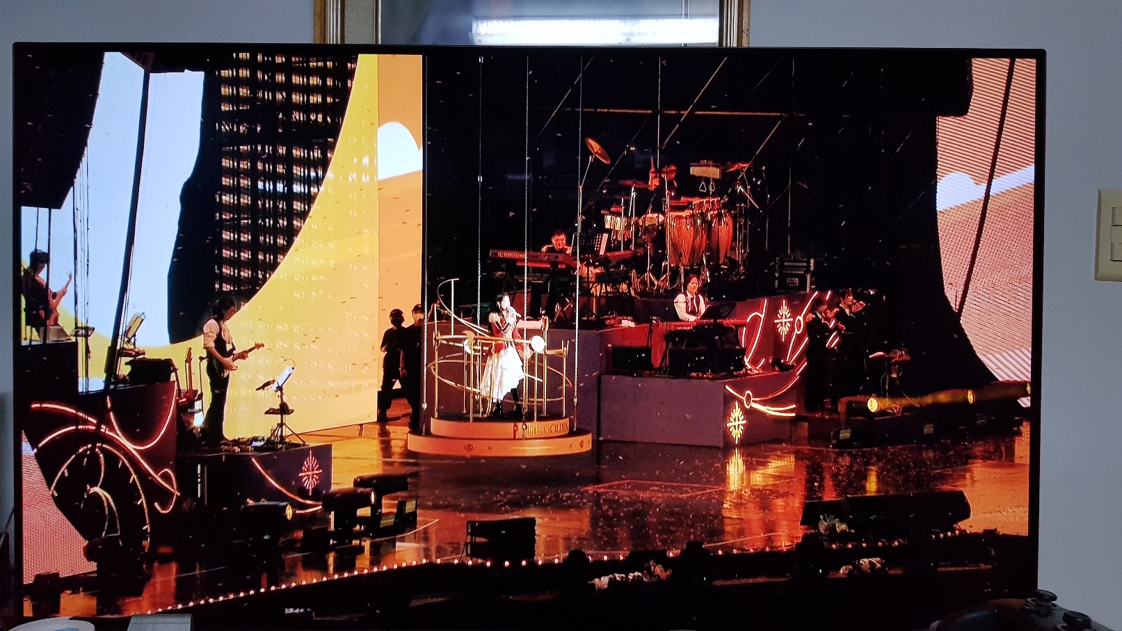 아이유 더 골든아워 콘서트 2022