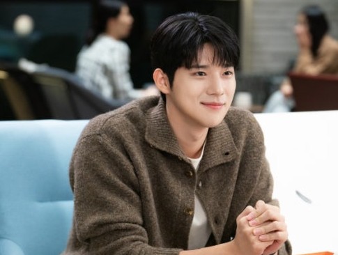 쿠팡플레이 오리지널 드라마 새벽 2시의 신데렐라 등장인물 문상민