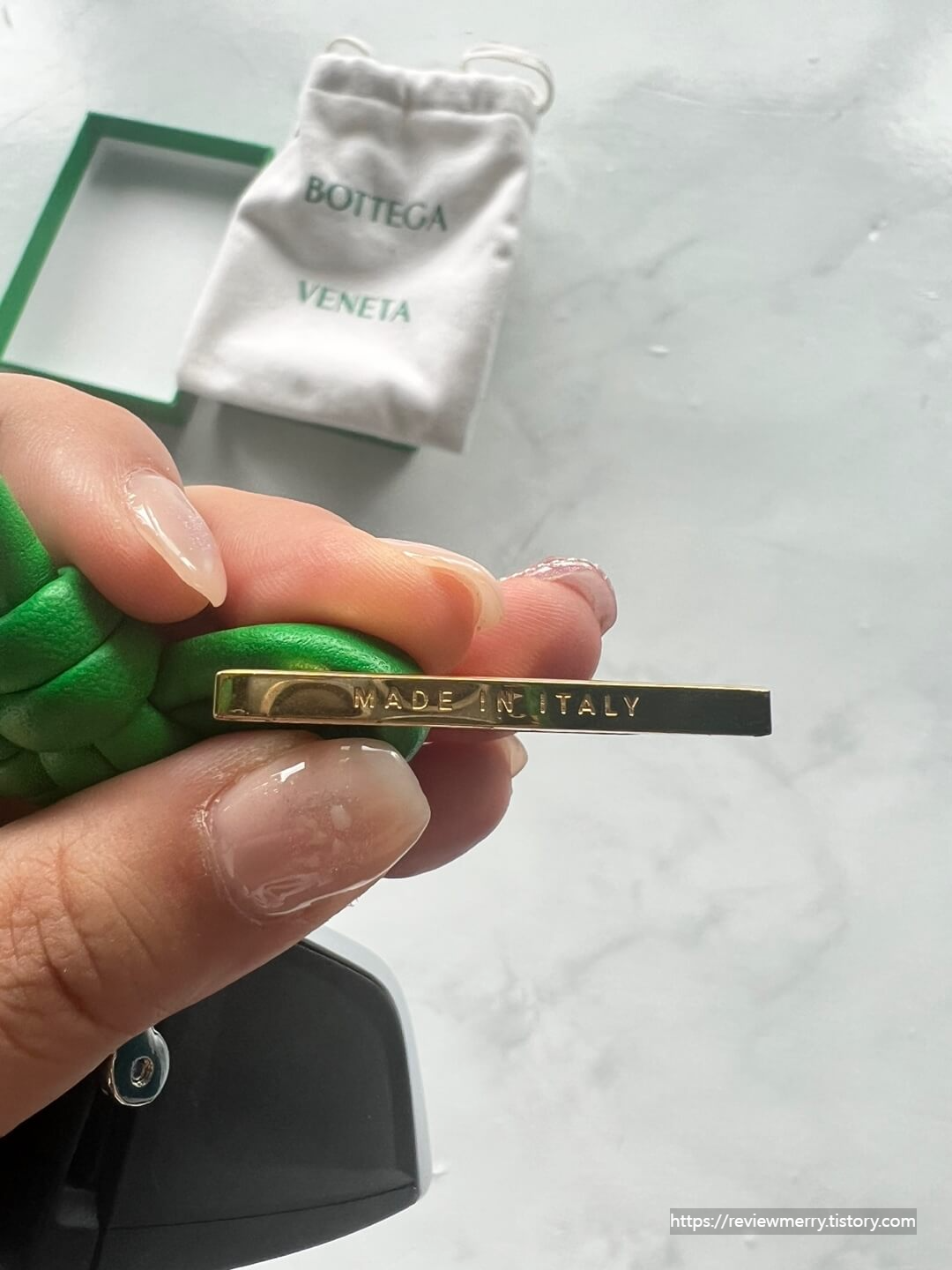 삼각형 메탈 각인사진