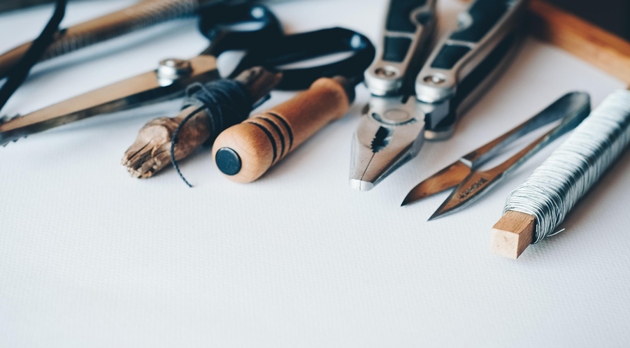 DIY: 손으로 만드는 창조적 성취감