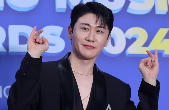 영탁 행사참석포즈