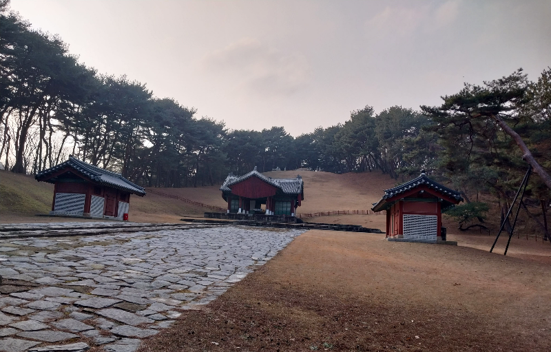 구리 동구릉의 혜릉 전경