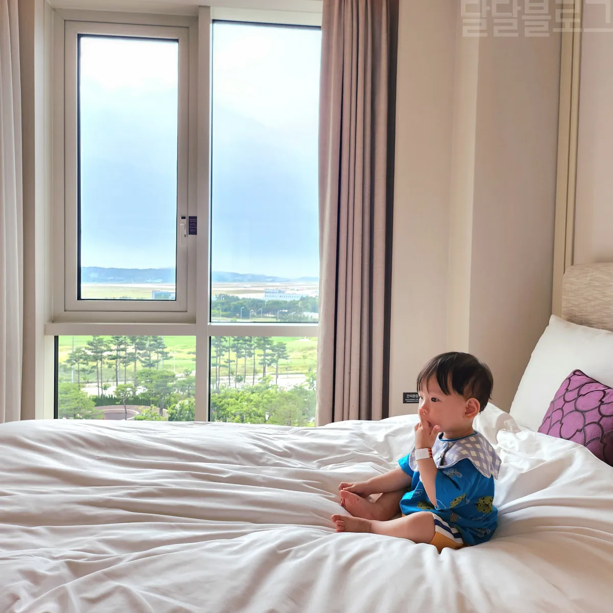 인천-파라다이스시시티-프리미어-디럭스-트윈-룸-아기