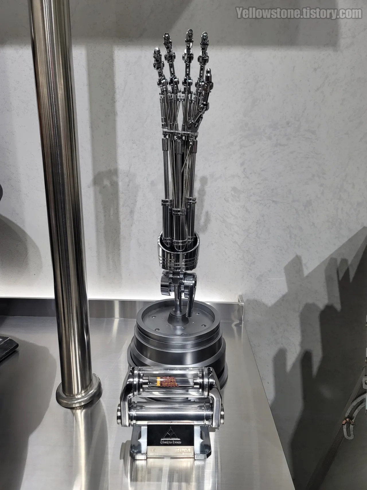 부산 근교 대구 경산 피규어 카페 CW 터미네이터