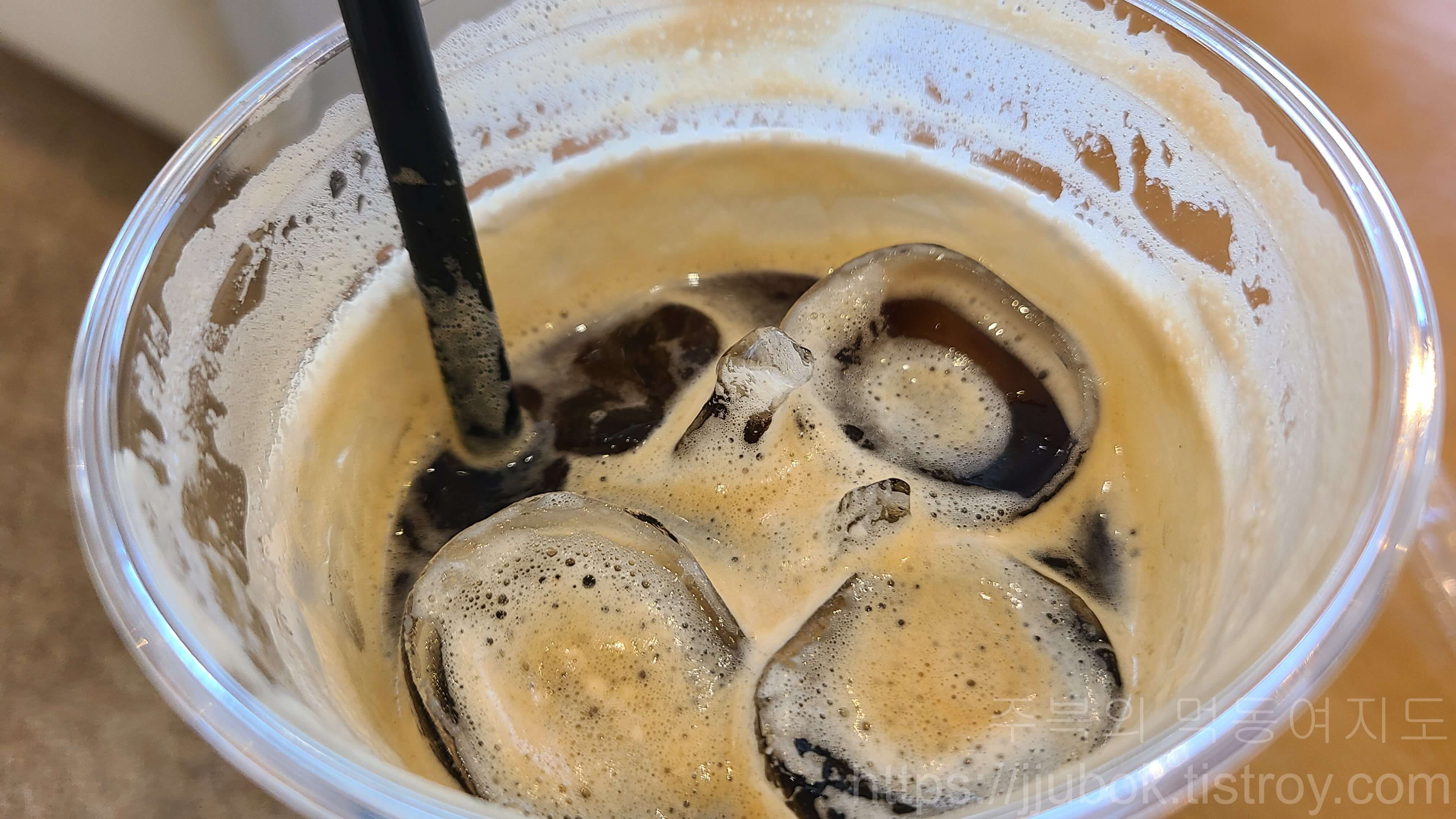 파란만잔-PARANMANJAN-카페-카카오-아메리카노-맛