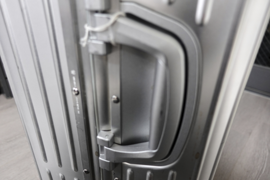 리모와 캐리어 손잡이