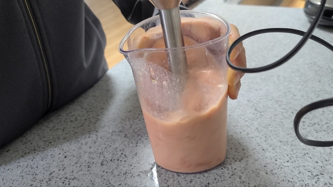 토마토주스 가는 사진