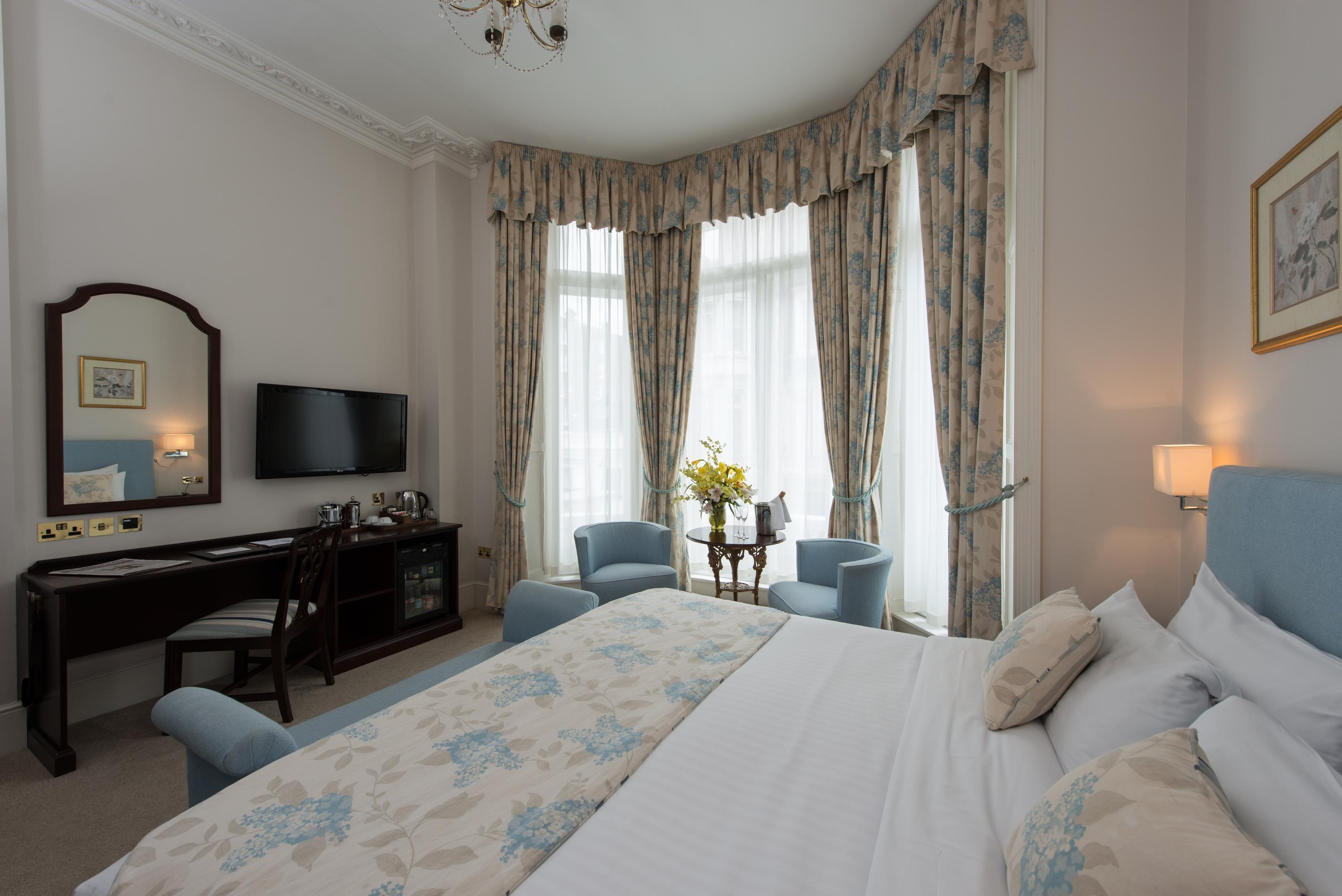 영국 여행 숙소 호텔 추천 후기 - 파크 인터내셔널 런던 호텔