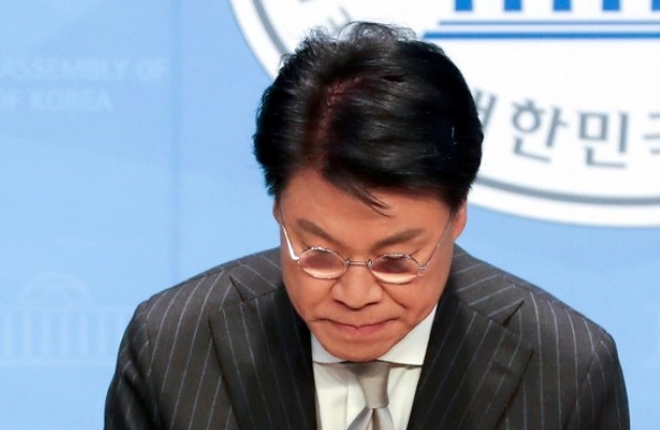 장제원 국회의원 프로필 고향 학력 지역구 아버지 형제관계