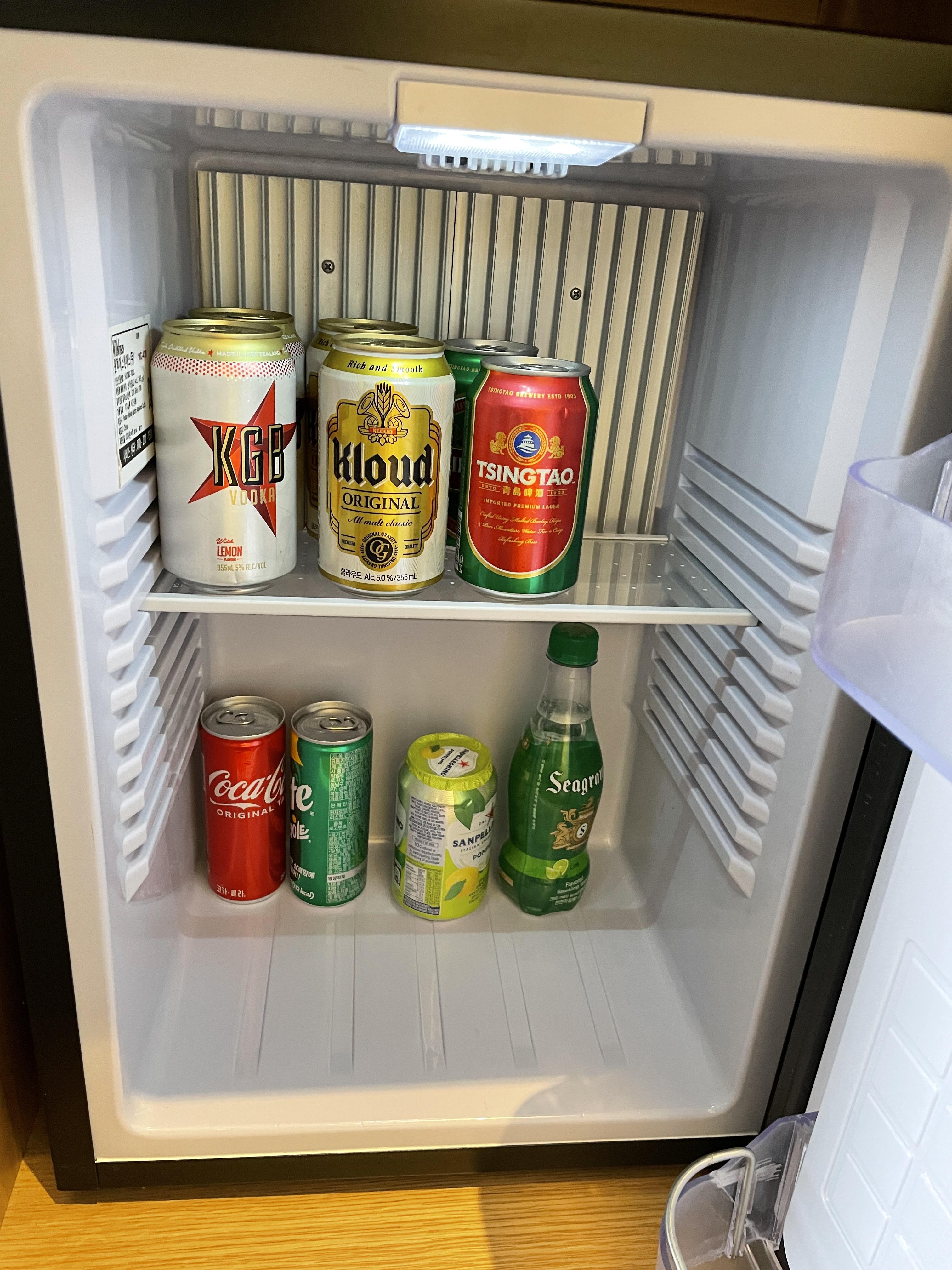 인천 네스트호텔 스탠다드 더블 미니바