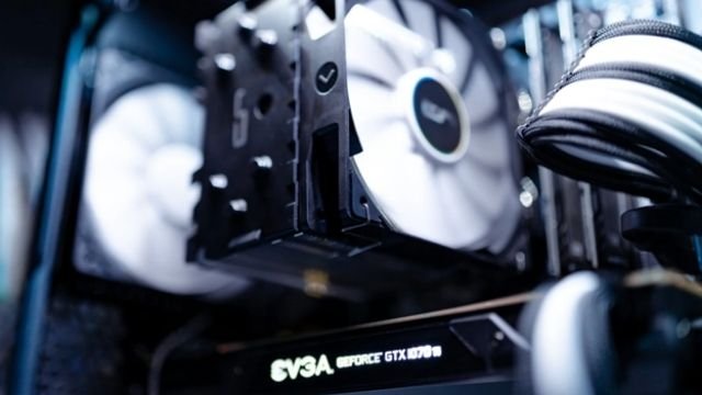 파워서플라이 팬을 포함한 PC 팬 구조와 역할
