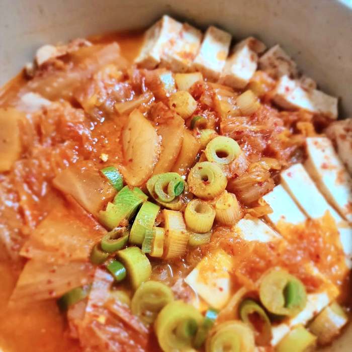 제209회 놀라운토요일 김치찜 정혁 황민현 더보이즈 주연 추천 놀토 부천 중동 사랑 시장 맛집 소개