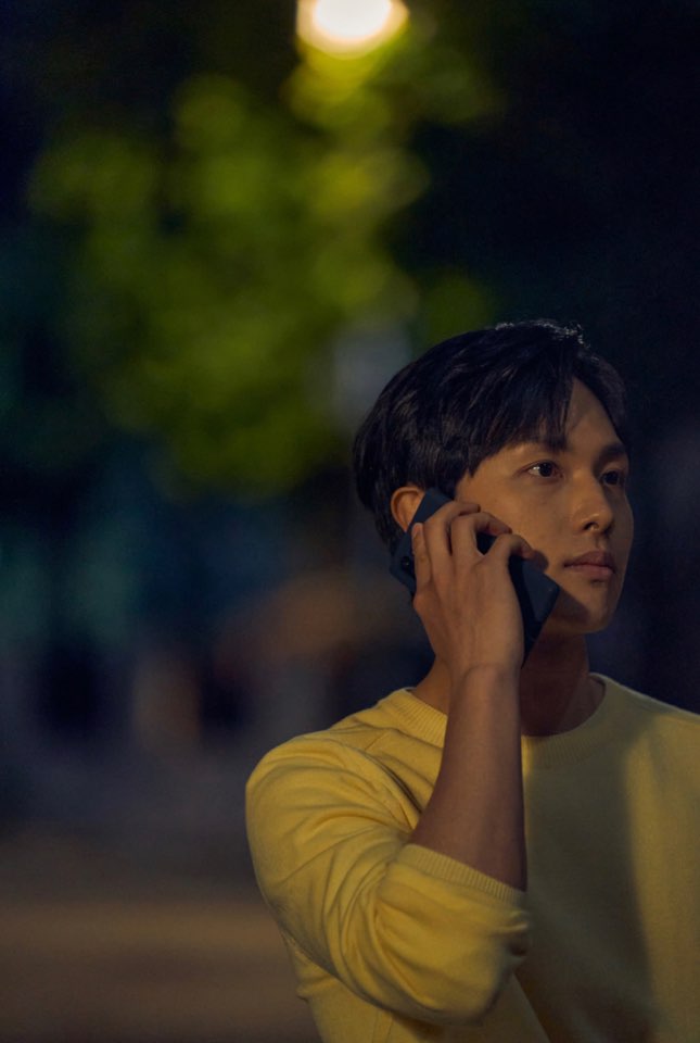 스마트폰을 떨어뜨렸을 뿐인데 결말 해석 원작 출연진 정보