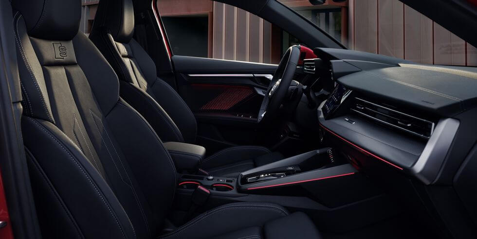 2025 아우디 A3 인테리어