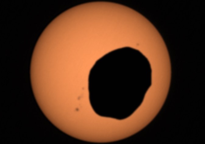 포보스 달 일식 현상