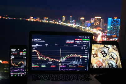 저녁까지 돌아가는 주식차트