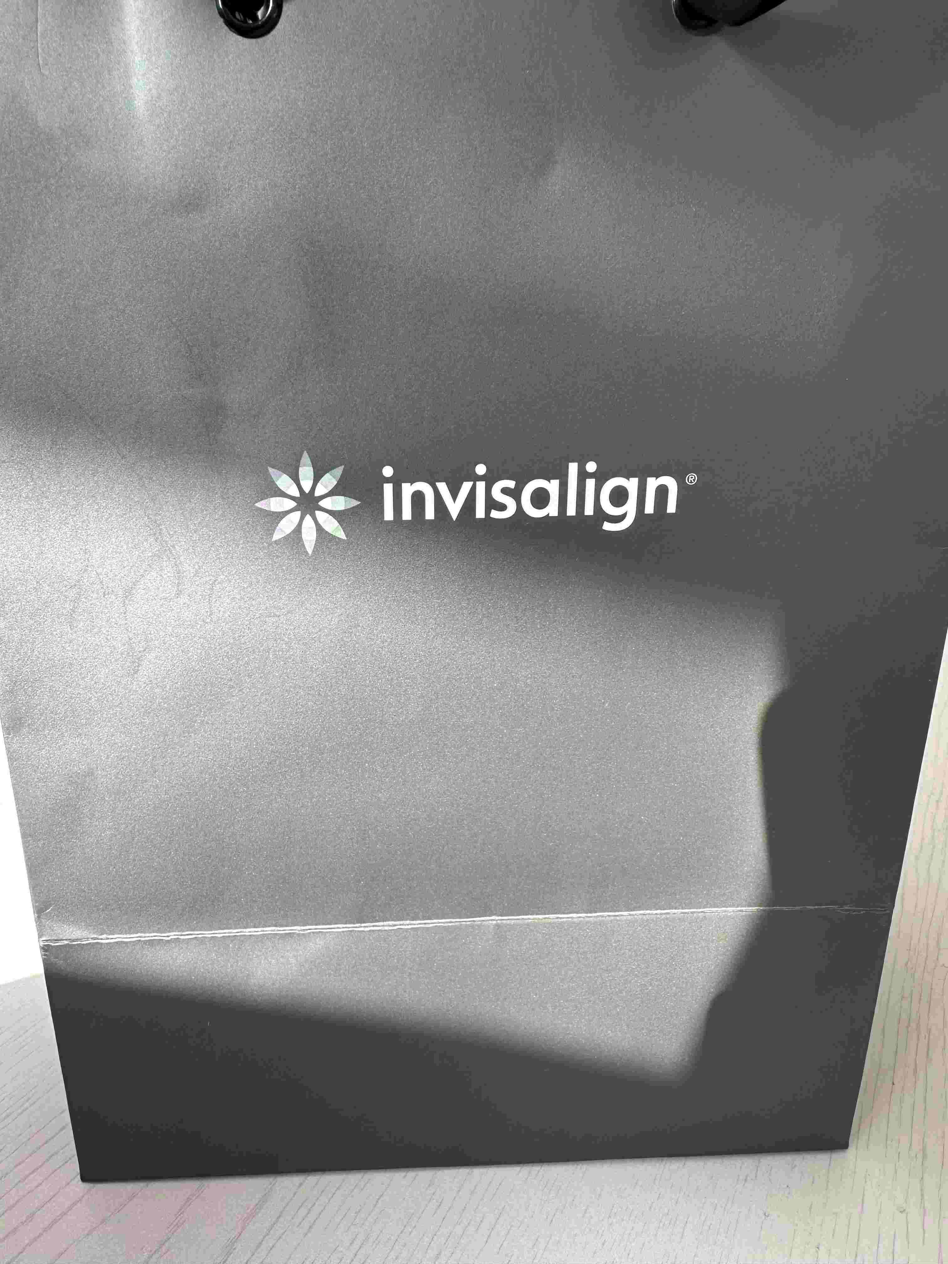 인비절라인-쇼핑백