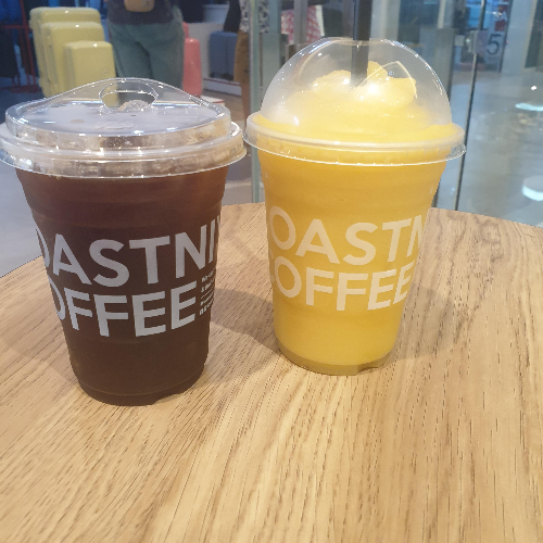 치앙마이 카페 투어 ③ : 님만해민의 핫한 카페들 (ROASTINIYOM CRAFT)_아이스 아메리카노와 망고 알로아